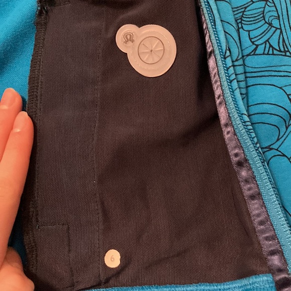 LULULEMON ZIP UP JACKET - Picture 6 of 7